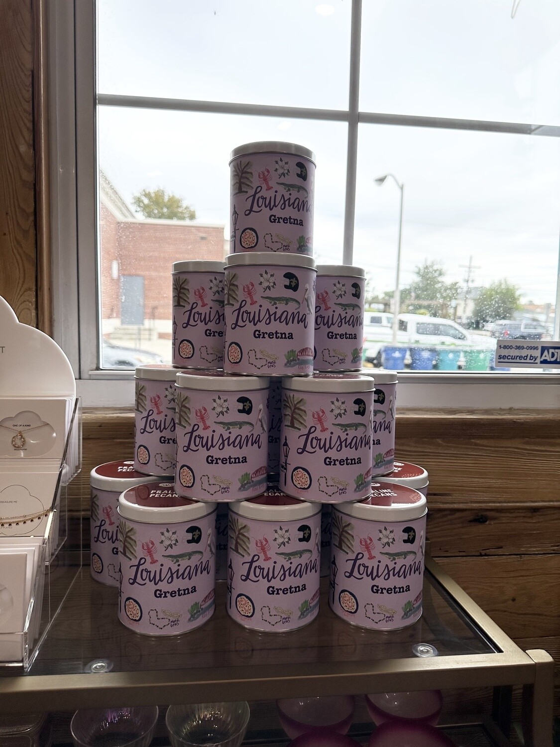 GRETNA LA STATE TIN- PRALINE PECANS