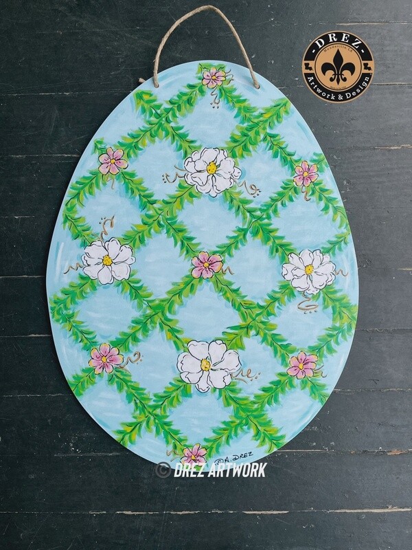 EASTER EGG BOXWOOD MAGNOLIA DOOR HANGER