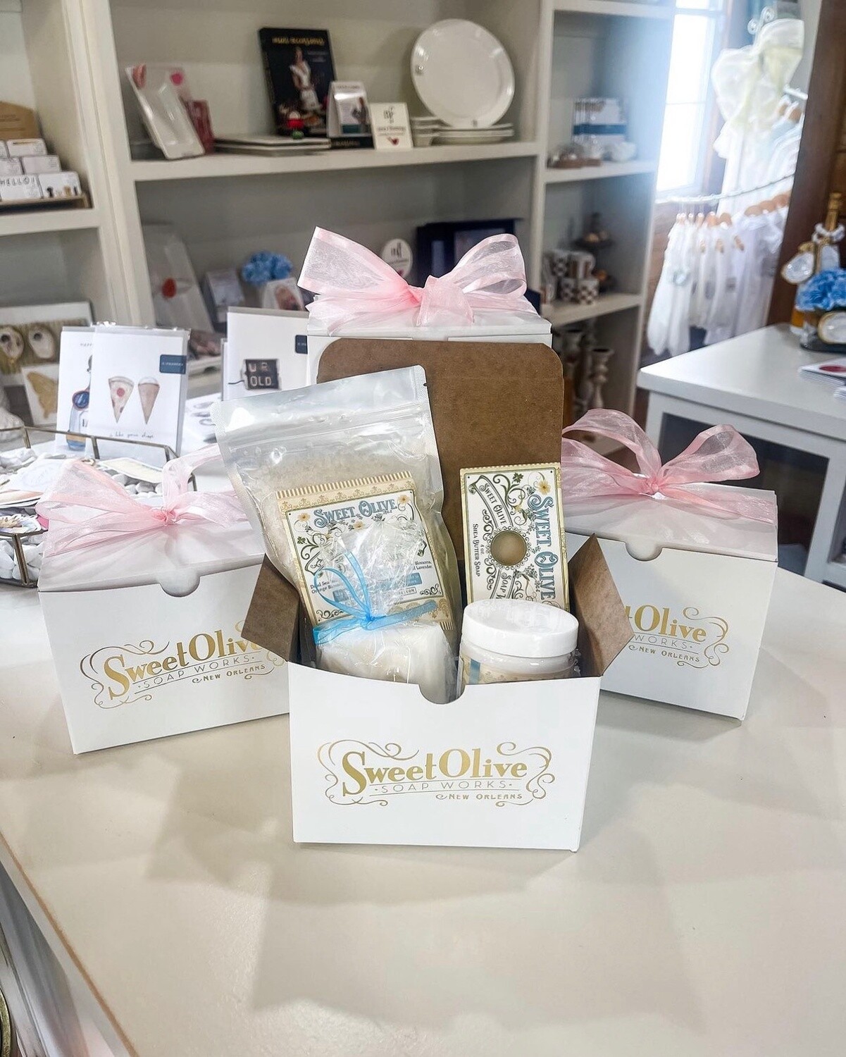SWEET OLIVE COLLECTION BATH SET