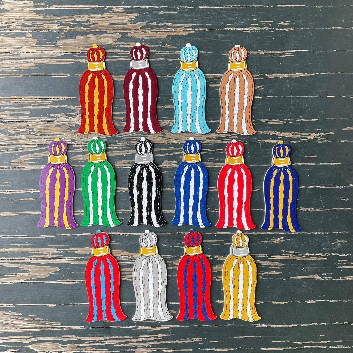 GRADUATION TASSEL DOOR HANGER ATTACHMENT
