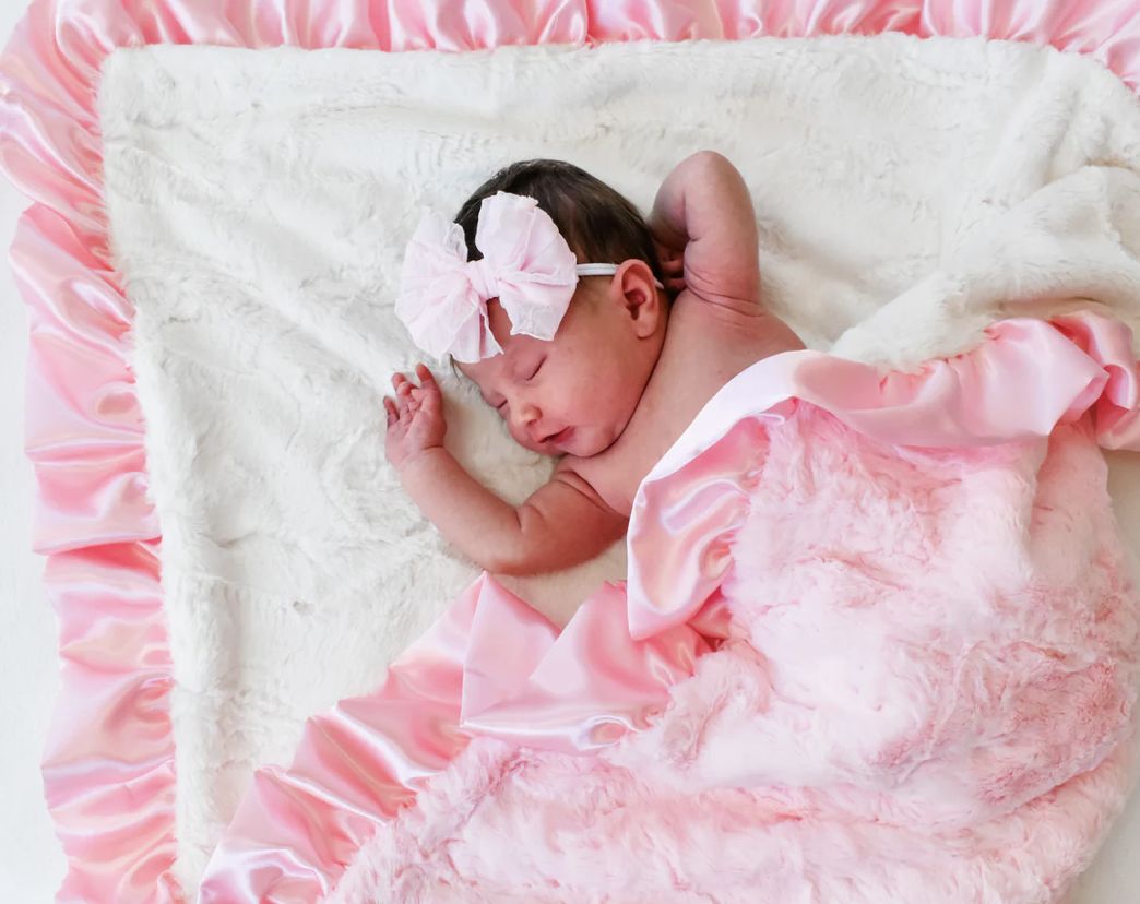 GIRLY GIRL LUXE CUDDLE BLANKET