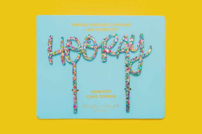&quot;HOORAY&quot; CAKE TOPPER