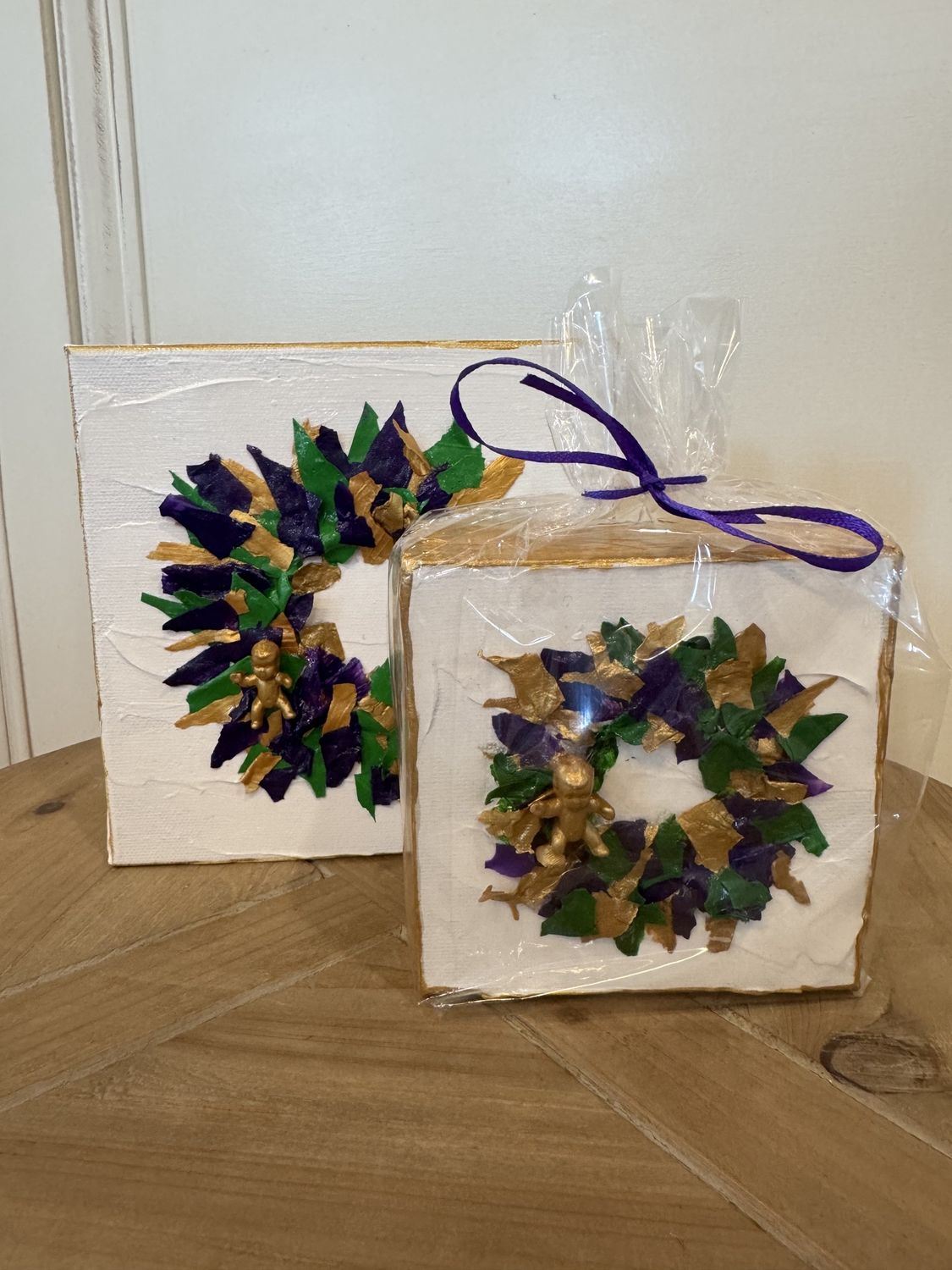 6x6 MARDI GRAS WREATH CANVAS