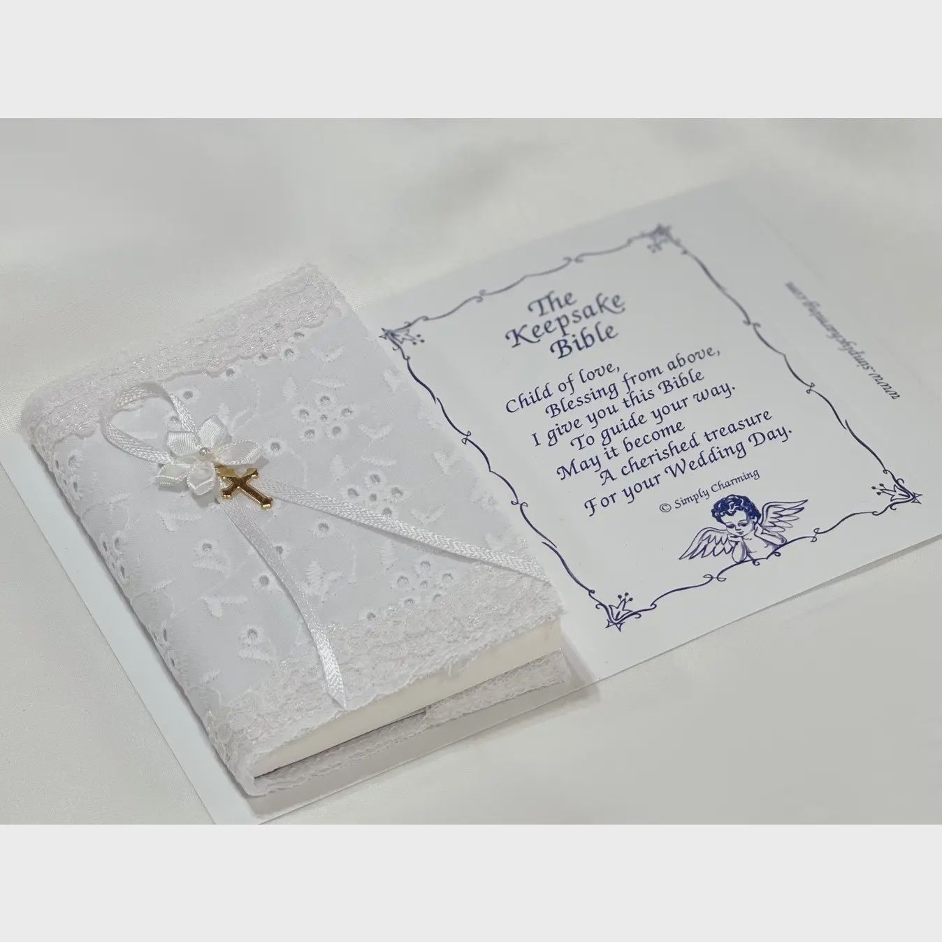 EYELET BABY BIBLE