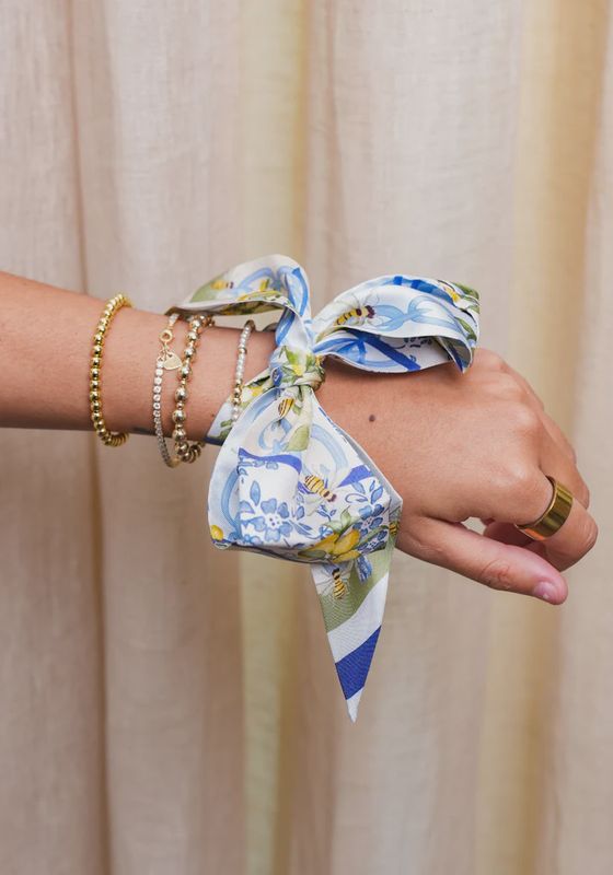 BEE HEIRLOOM TWILLY SCARF