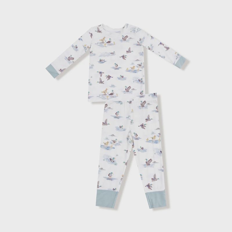 MIGRATING MALLARDS LONG SLEEVE LOUNGEWEAR SET
