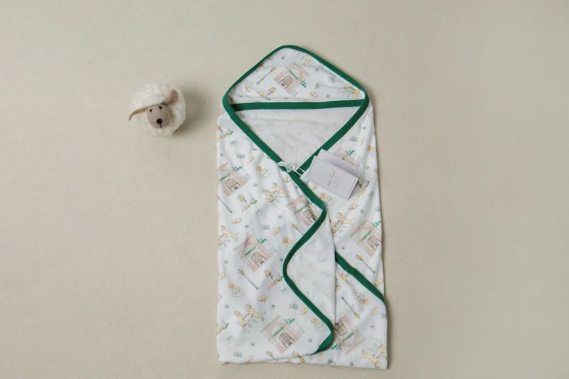 POWDERED SUGAR &amp; PUPPIES ORGANIC COTTON SWADDLE BLANKET