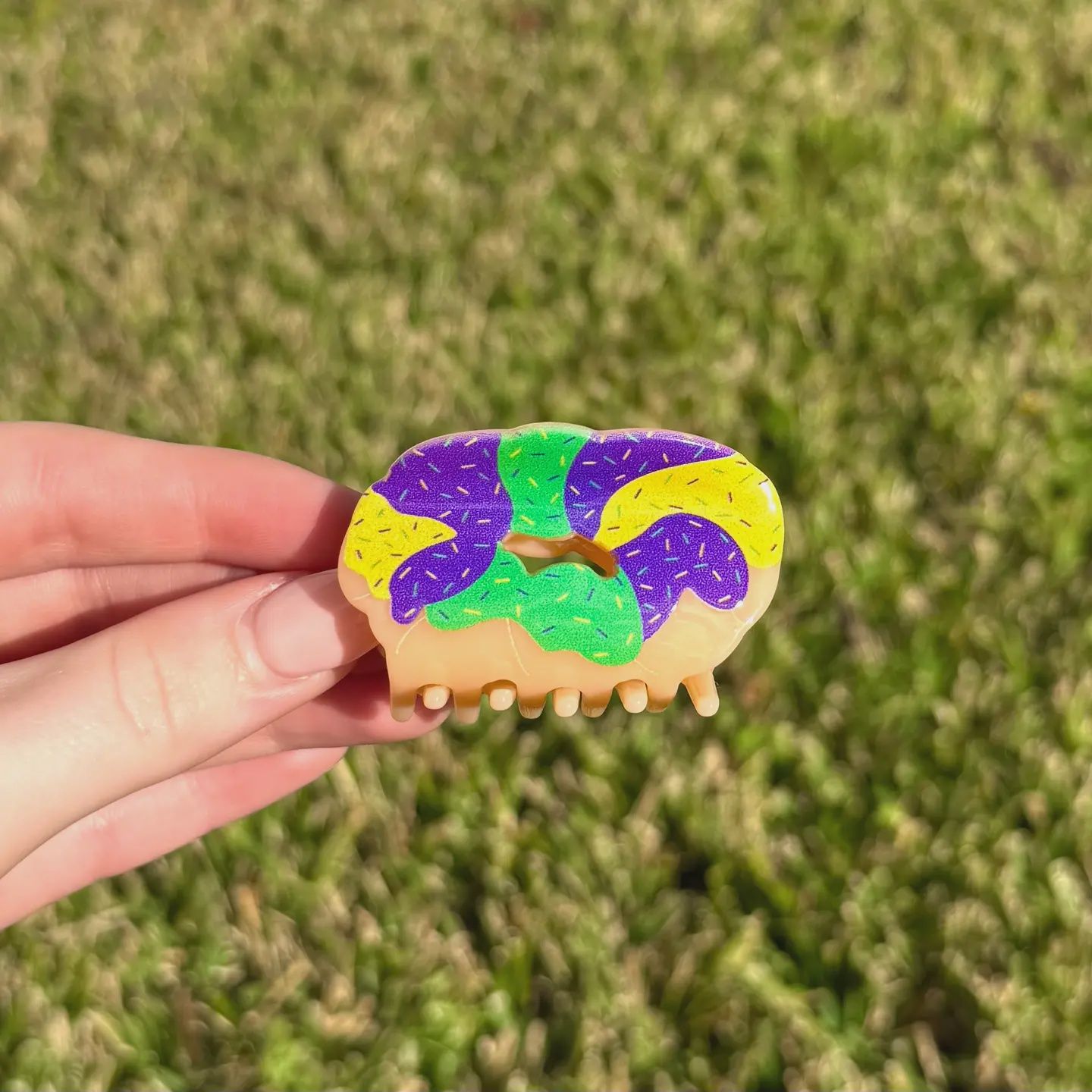 MINI MARDI GRAS KING CAKE CUSTOM CLAW CLIP