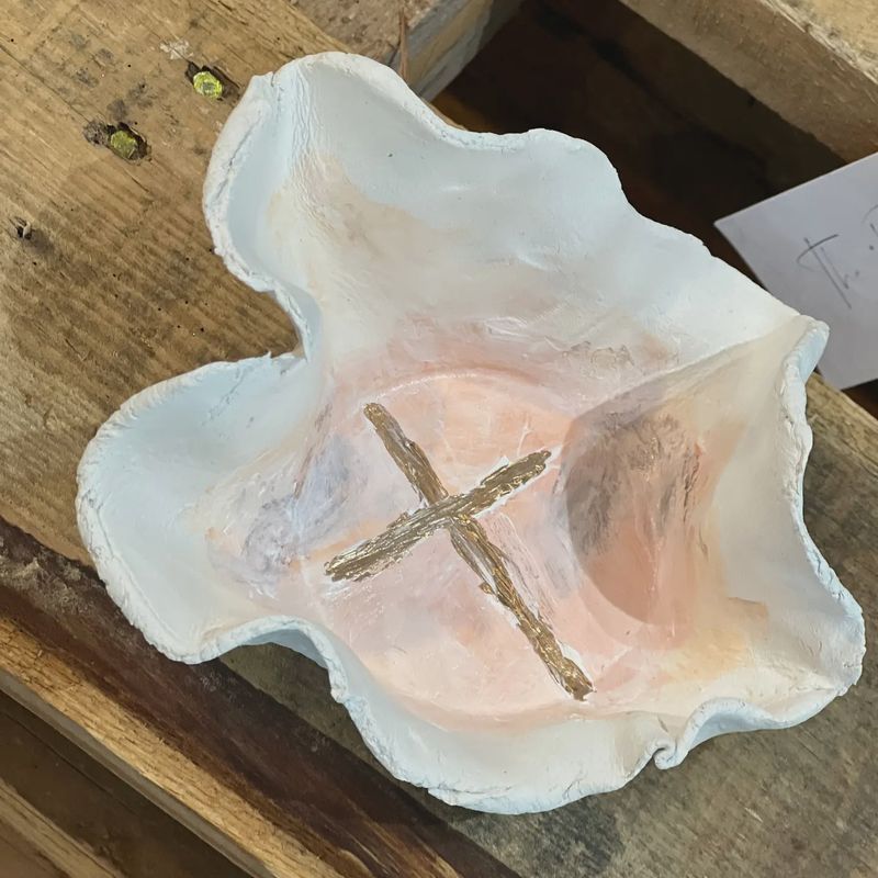 CROSS SCULPTURAL BOWL
