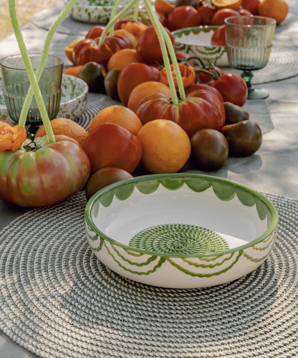 MEDIUM CERAMIC GARLIC GRATER BOWL- ROOTS
