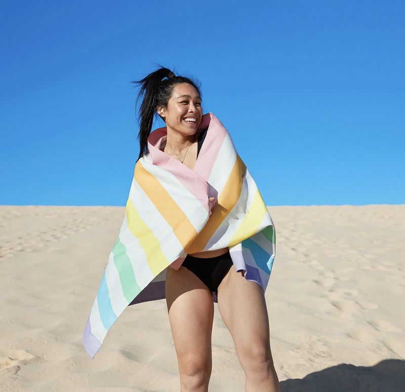 DOCK &amp; BAY QUICK DRY TOWEL- UNICORN WAVES