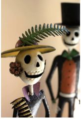SET OF TWO PAINTED METAL HALLOWEEN DAY OF THE DEAD COUPLE
