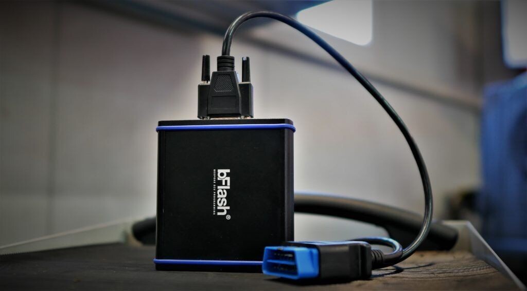 bFlash - OBD & Bench (Slave) bFlash - OBD & Bench (Slave)