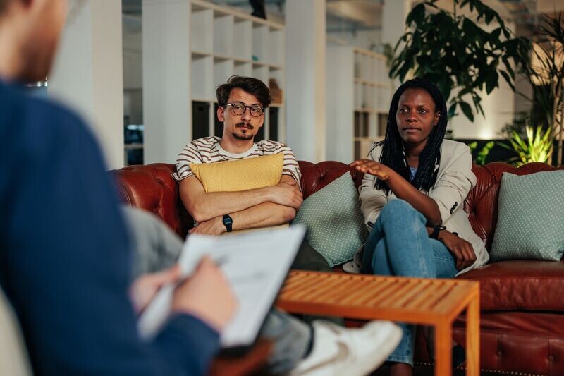 Couple/Marriage/Family Counselling Multiple Session Bundles w/ Registered Social Worker(5 sessions/ 5% off)