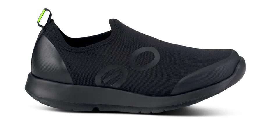 OOFOS Women's OOmg Sport Low, Color: Black, Size: 7.0