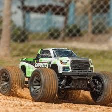 1/10 GRANITE 4X4 RTR Brushed Monster Truck, Green