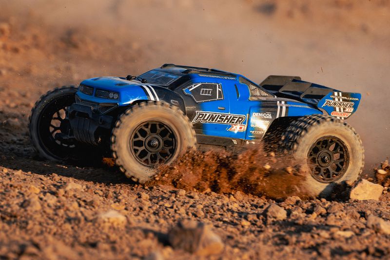COR00231-B Corally Punisher XD 4WD 2S Small Scale, RTR Monster Truck, Blue
