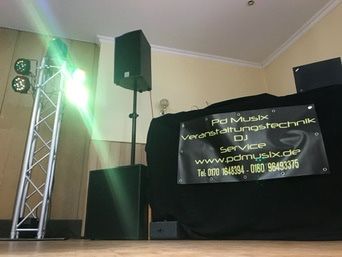 2x aw Audio PS12 Multifunktionslautsprecher + 2x audio Zenit NDW 18 + Digitalendstufe mit DSP 4x4700W. Bis 200 Personen