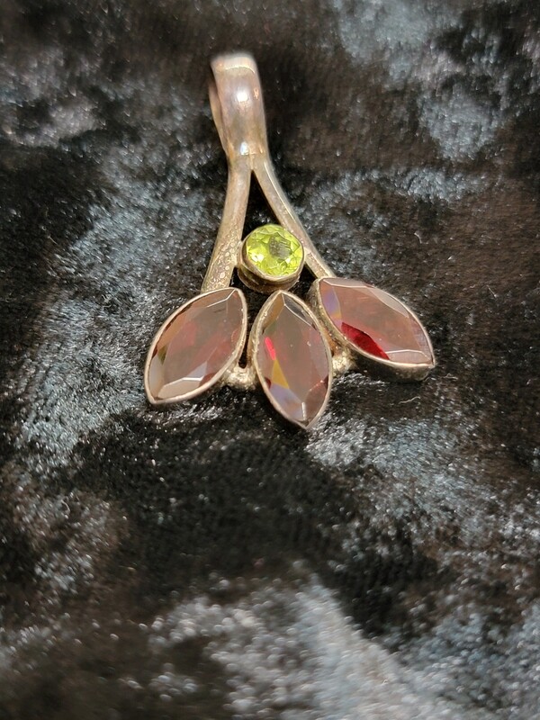 Sterling Silver Garnet Flower Pendant