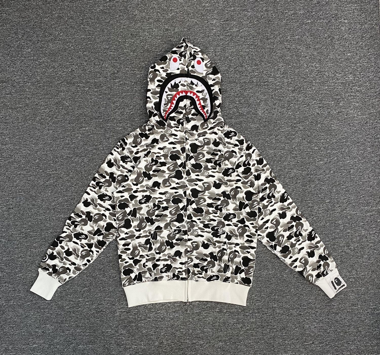 B*PE HOODIE