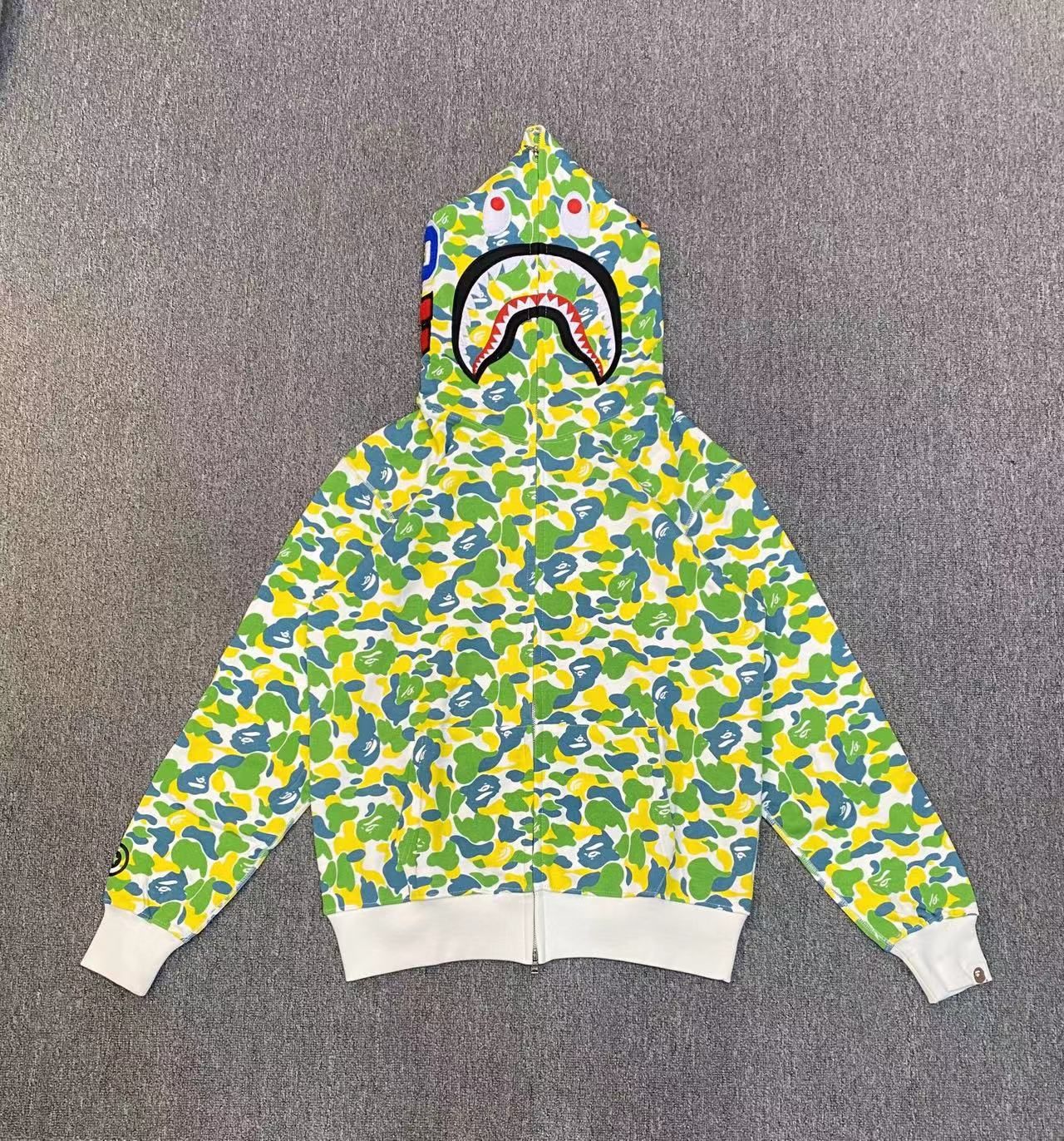 B*PE HOODIE
