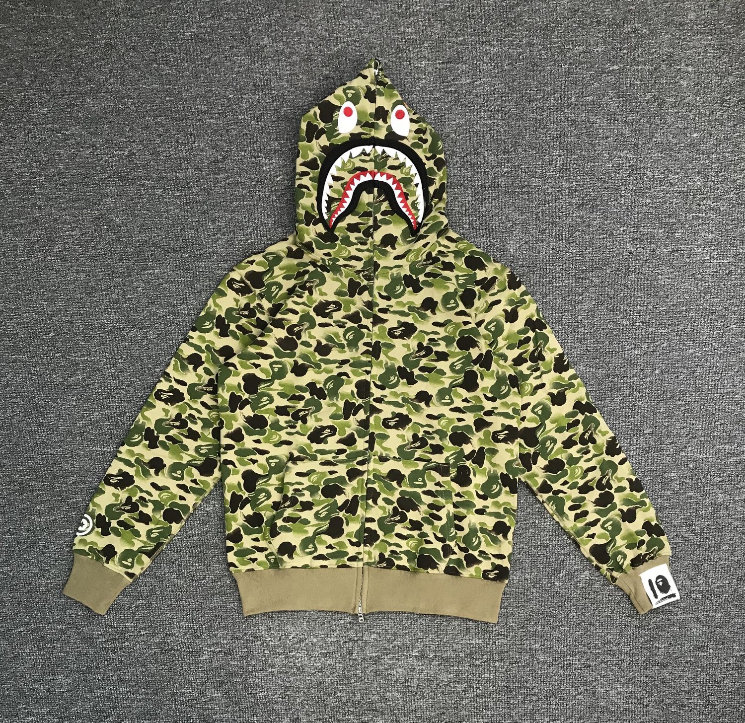 B*PE HOODIE