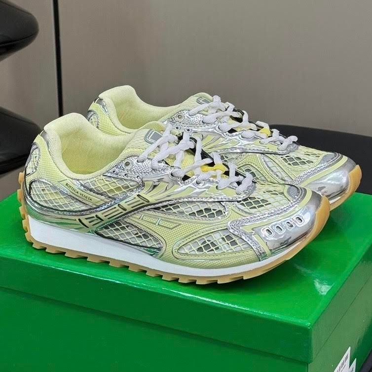BOTT*GA SNEAKERS - YELLOW