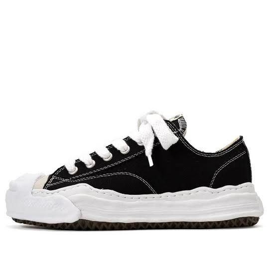 MIHARA - BLACK (ON HAND) (MENS 40/WOMENS 40)