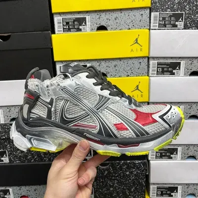 BB RUNNERS - GRAY RED YELLOW