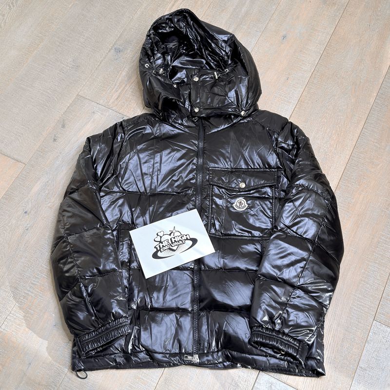 M*NCLER JACKET (ON HAND) (MEDIUM)