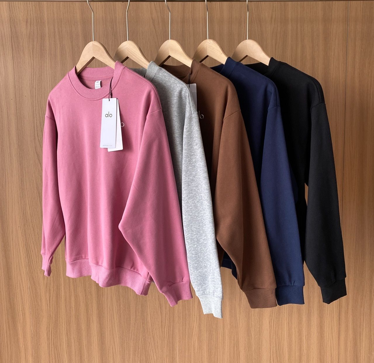 ALO CREW NECK PULLOVER