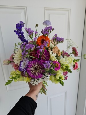 2024 garden bouquet subscription * large bouquet size ( bi-weekly)