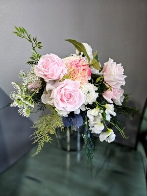 (ready to ship) The "Linden" Collection, Bridesmaids bouquet