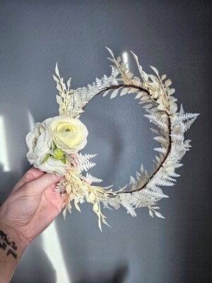 (ready to ship) Floral Dog Collar Wreath-Custom, ivory ferns