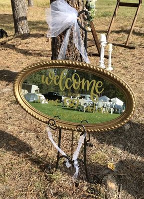 Gold Mirror sign