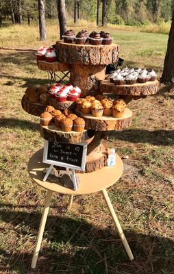 Tree round cupcake display