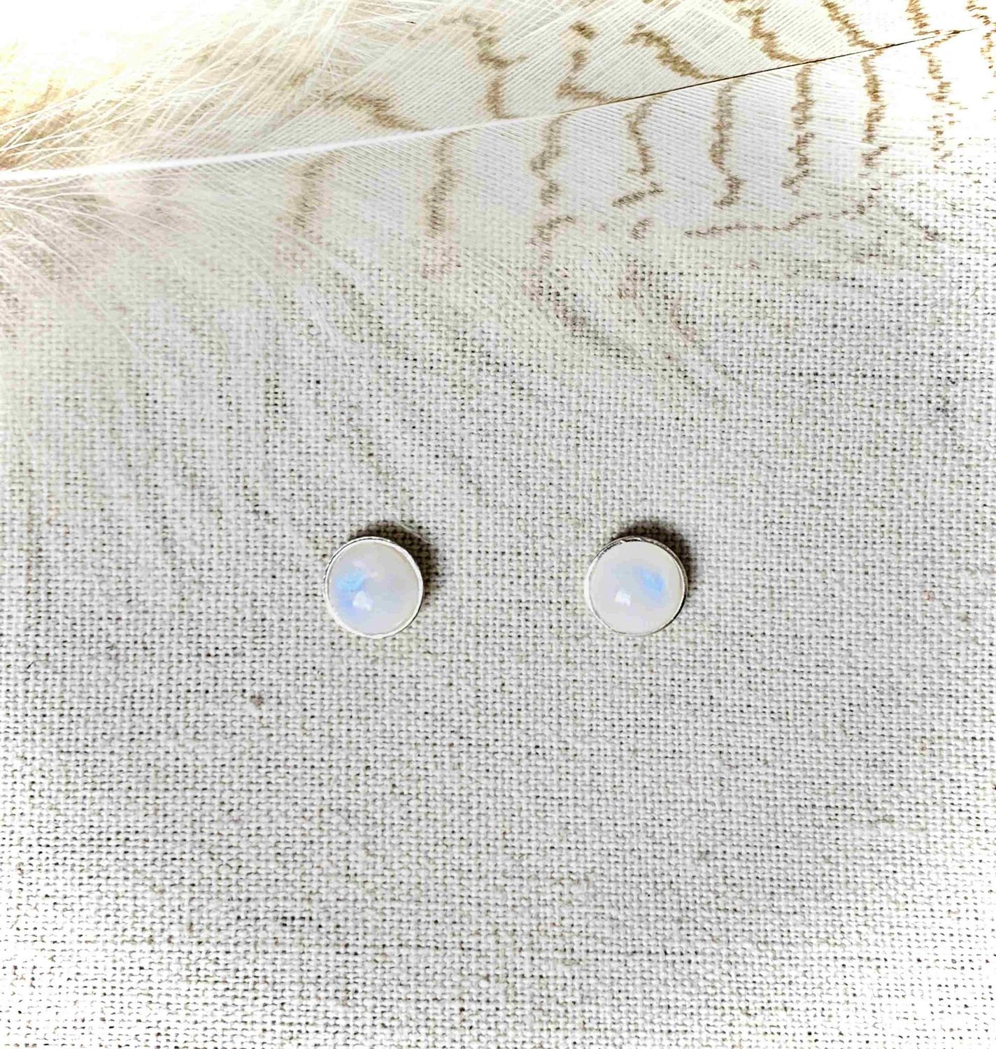 "Oorsteker zilver / stainless steel" met edelsteen 8mm
