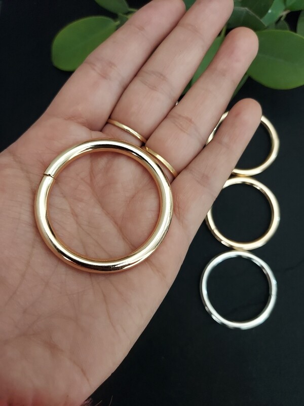 O Ring Hook / Metal Buckle / Bag Accessory