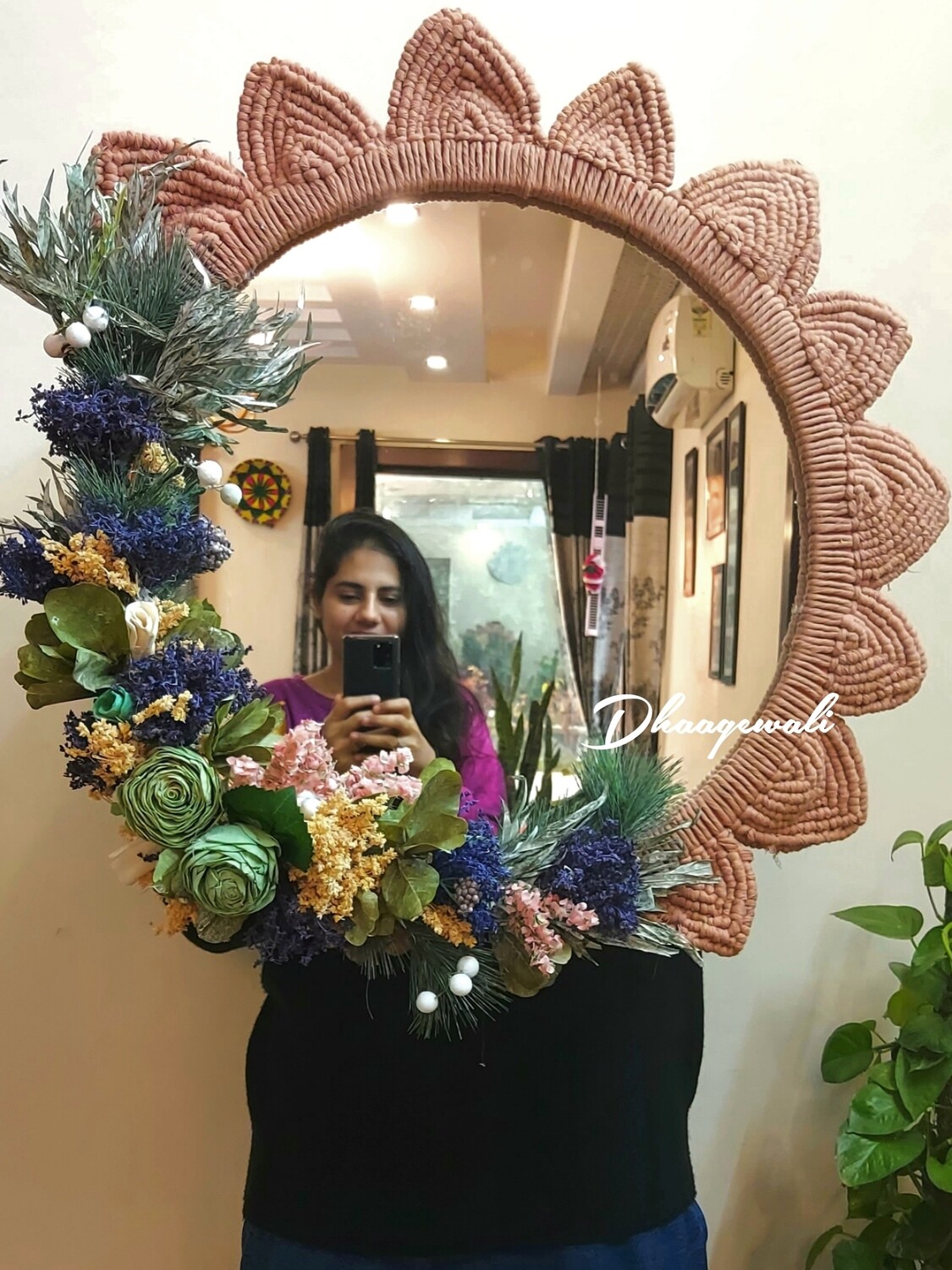 Handcrafted Macrame Dry Flower Mirror – Customizable Decor