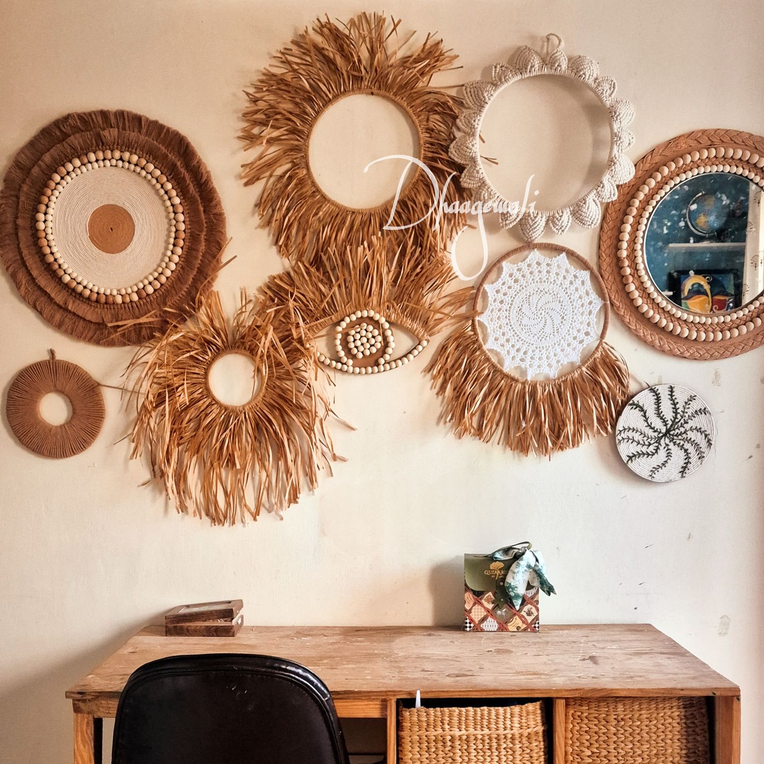 Raffia Wallhanging