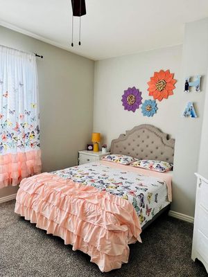 Elegant Macrame Flower Wall Hanging – Perfect for Any Room