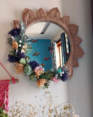 Luxury Handmade Macrame Dry Flower Mirror