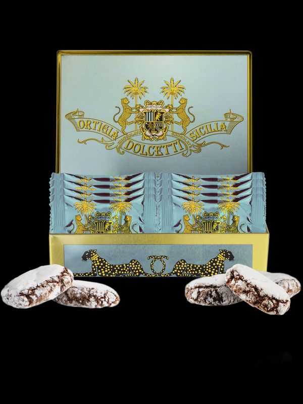 Chocolate Ricciarelli in blue tin