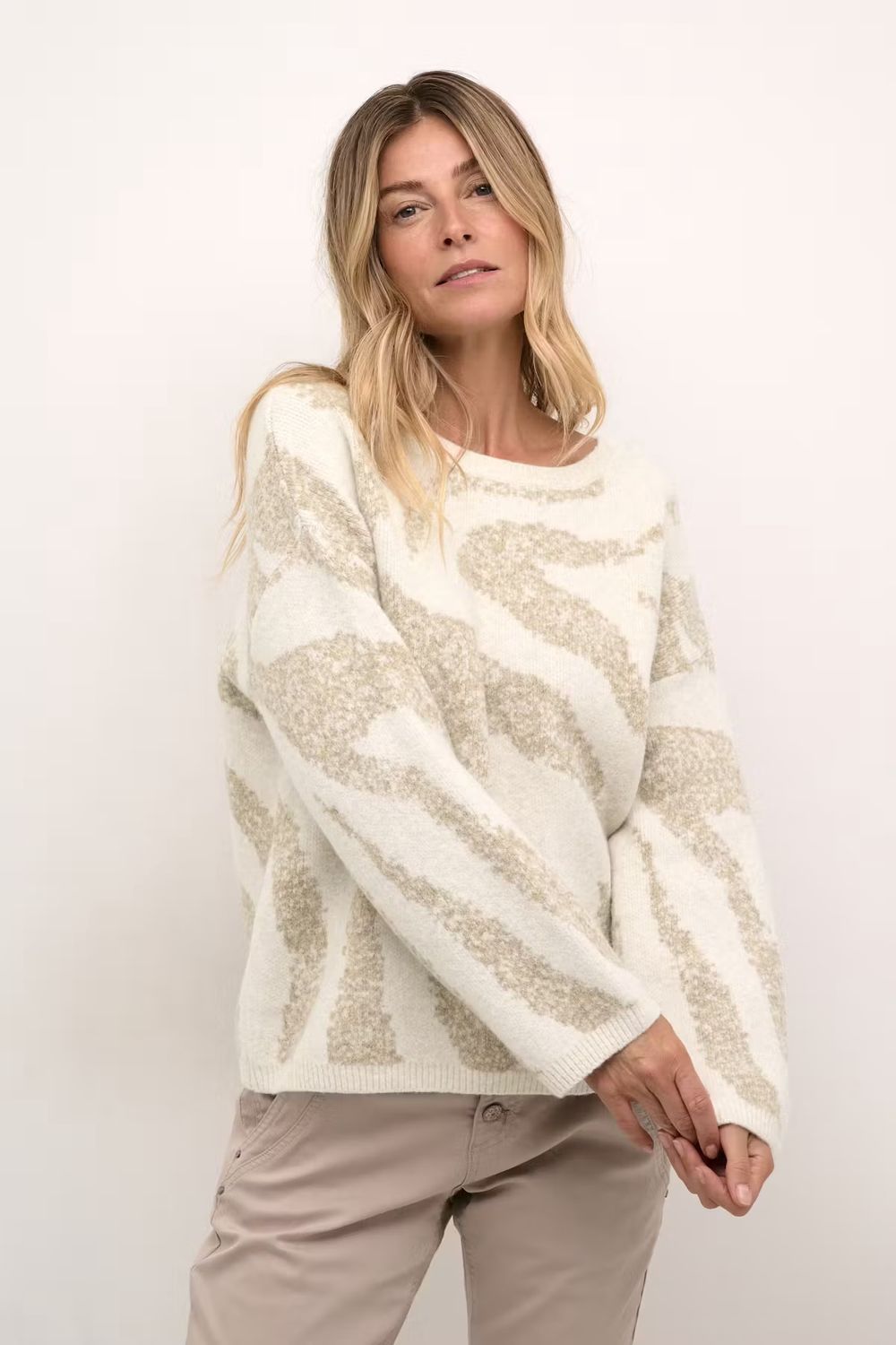 Temikka cream knit jumper