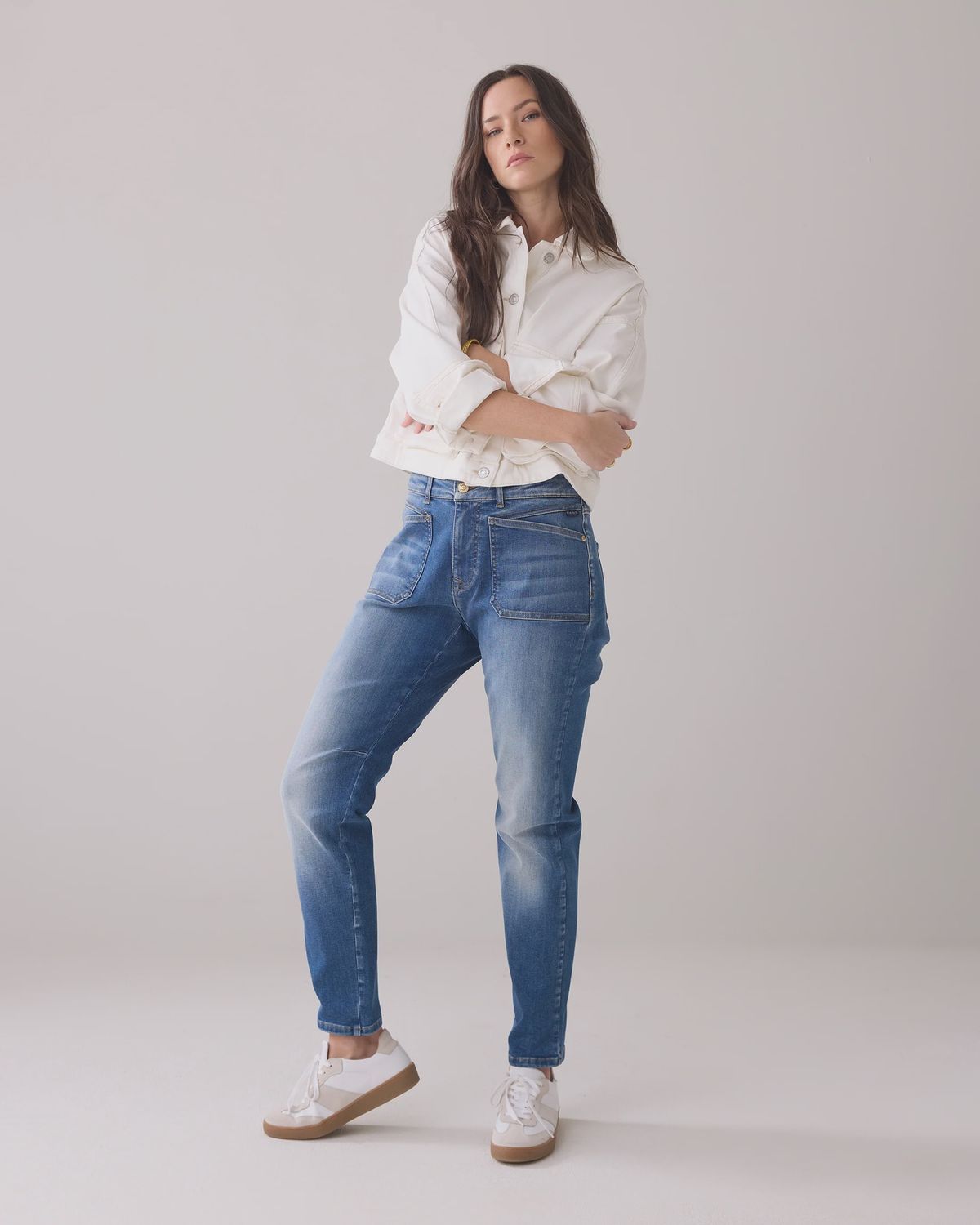 Blue tapered stone wash jeans