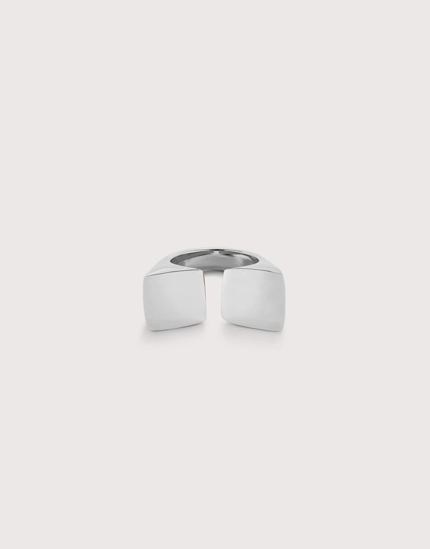 Square shape ring in silver