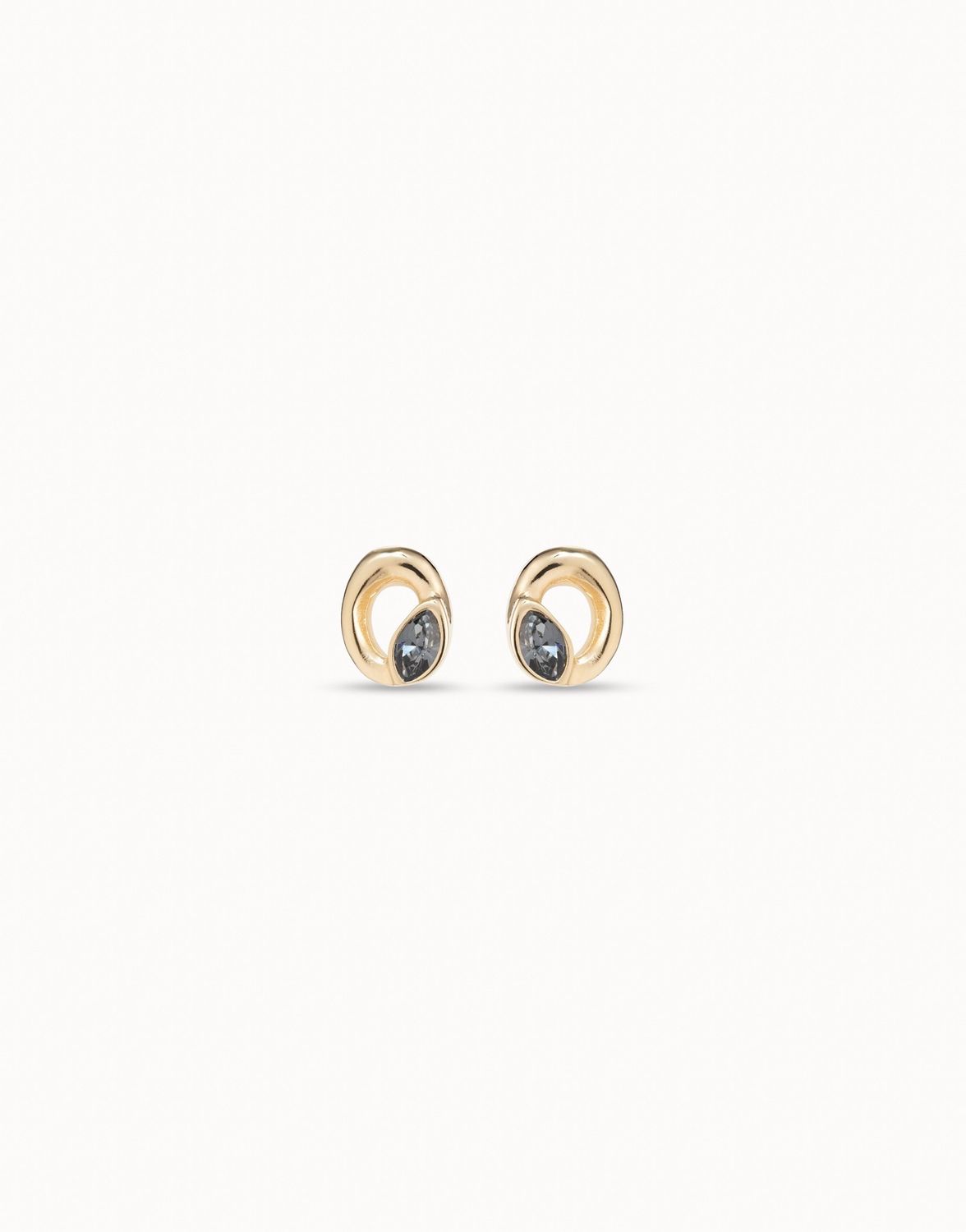 Oval earrings in gold with black crystal