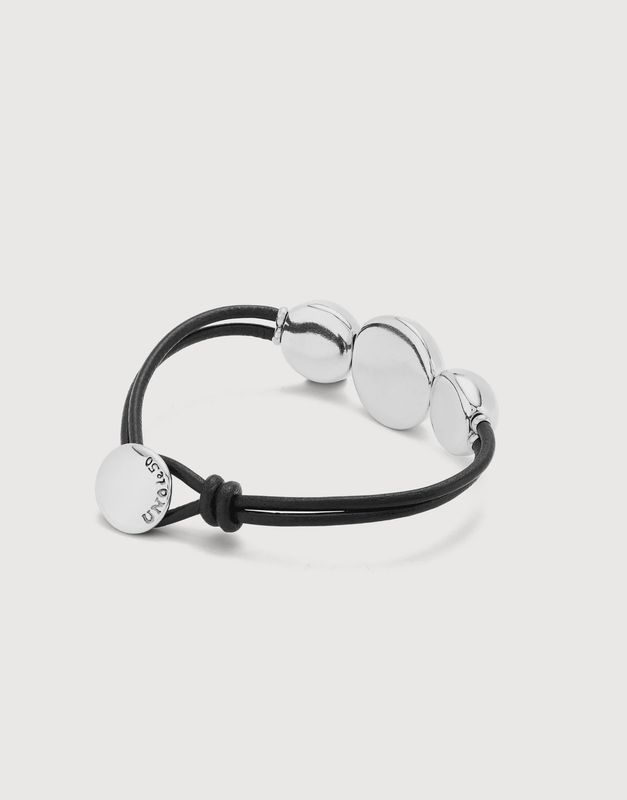 Leather bracelet with 3 silver beads