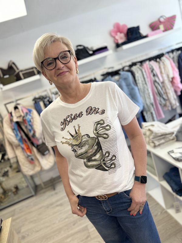 Kiss Me Frog T-shirt in white