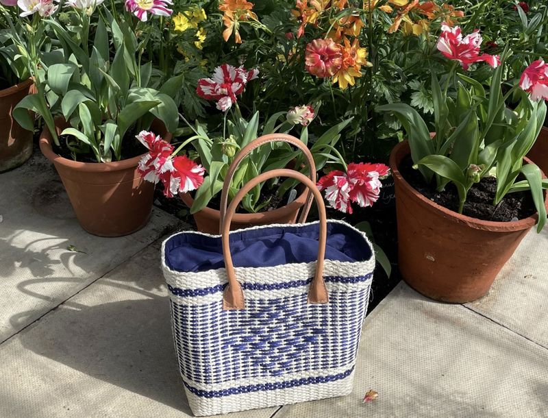 Cream and navy diamond sisal tote bag medium